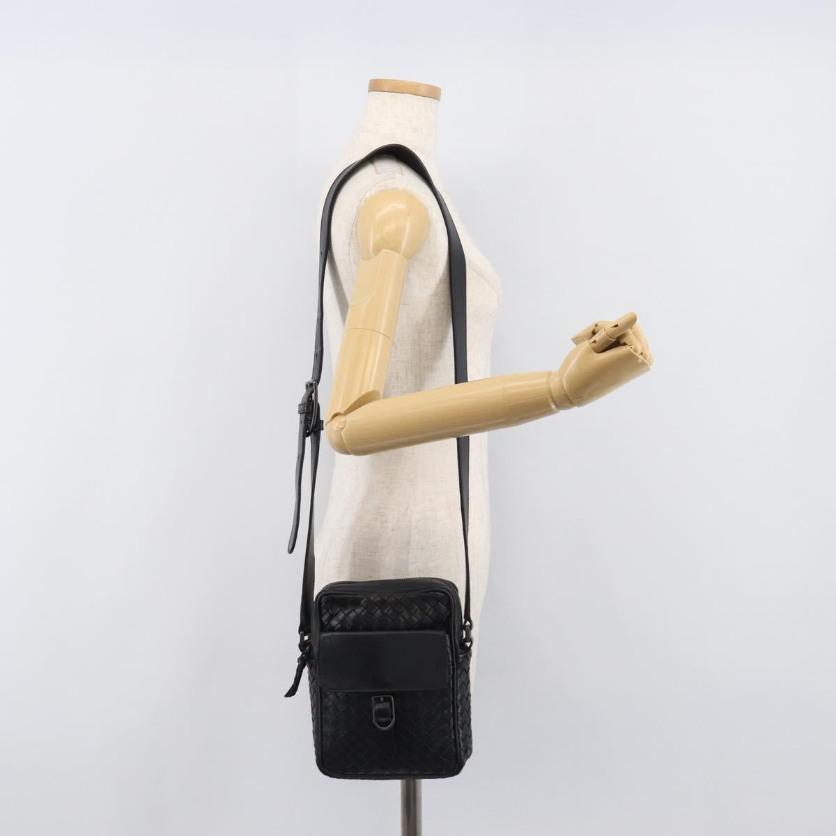 BOTTEGA VENETA INTRECCIATO Shoulder Bag Leather Black 113092 Auth 204647V