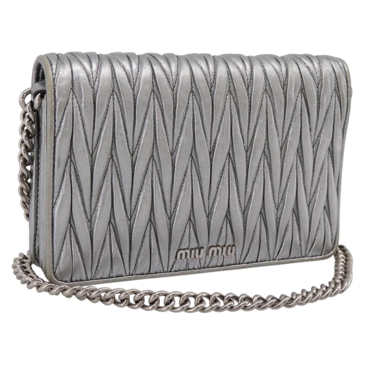 Miu Miu Matelasse Chain Shoulder Bag Leather Silver Auth 204797A