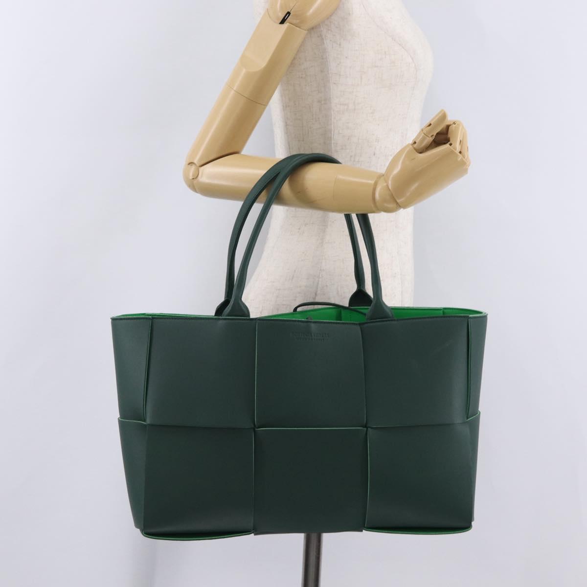 BOTTEGA VENETA MAXI INTRECCIATO Arco Tote Bag Green Auth 204817V