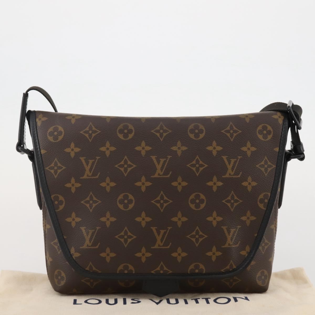 LOUIS VUITTON Monogram Macassar Magnetic Messenger Bag M45557 LV Auth 204827V