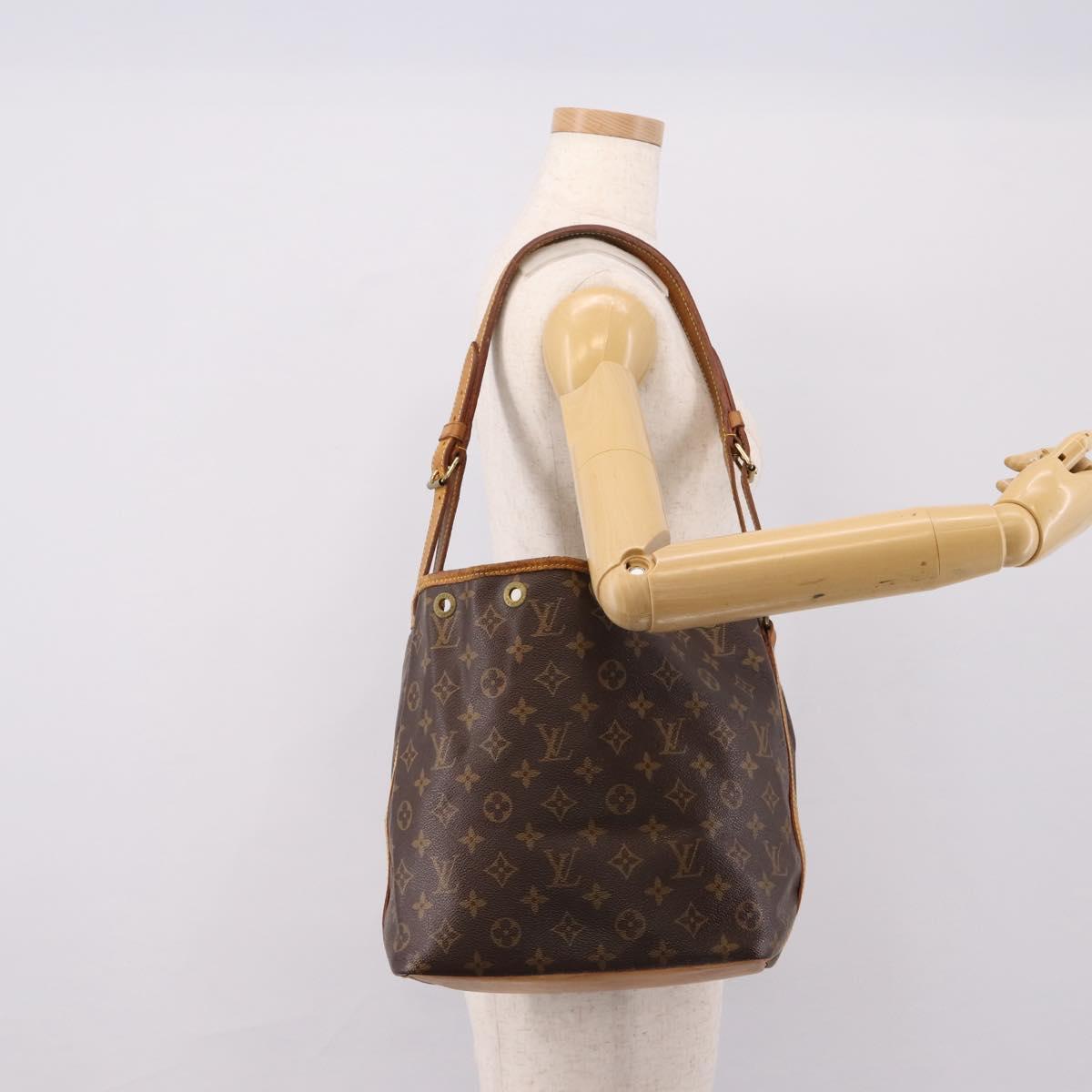LOUIS VUITTON Monogram Petit Noe Shoulder Bag M42226 LV Auth 204876