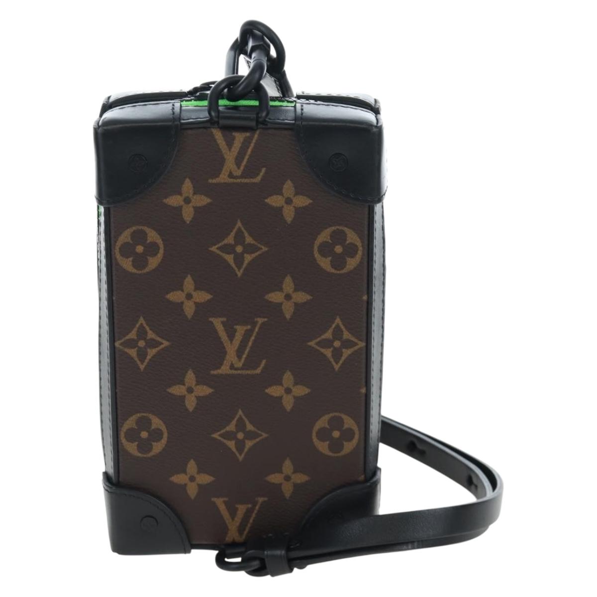 LOUIS VUITTON Monogram LV Friends Soft Trunk Phone Box M80144 LV Auth 204888SAM