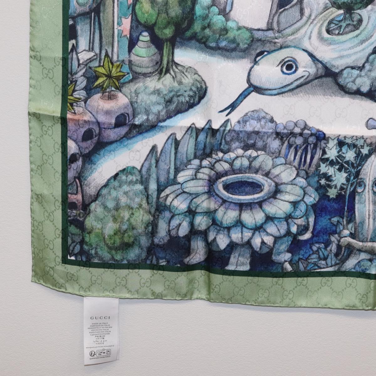 GUCCI Yuko Higuchi GG Scarf Silk Green White 863477 Auth 204930M