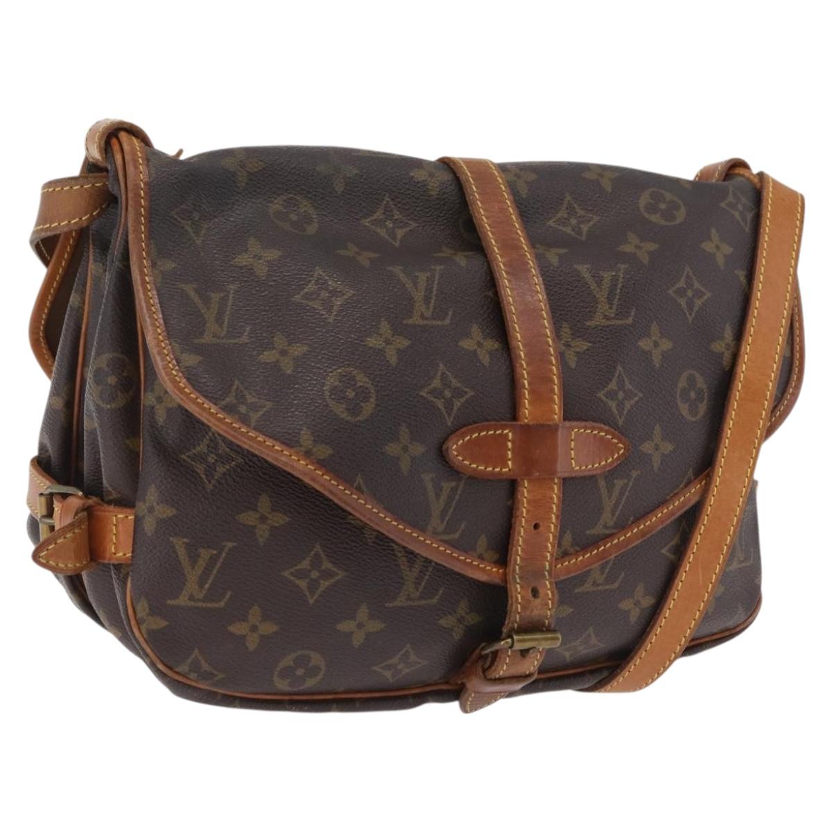 LOUIS VUITTON Monogram Saumur 30 Shoulder Bag M42256 LV Auth 205023