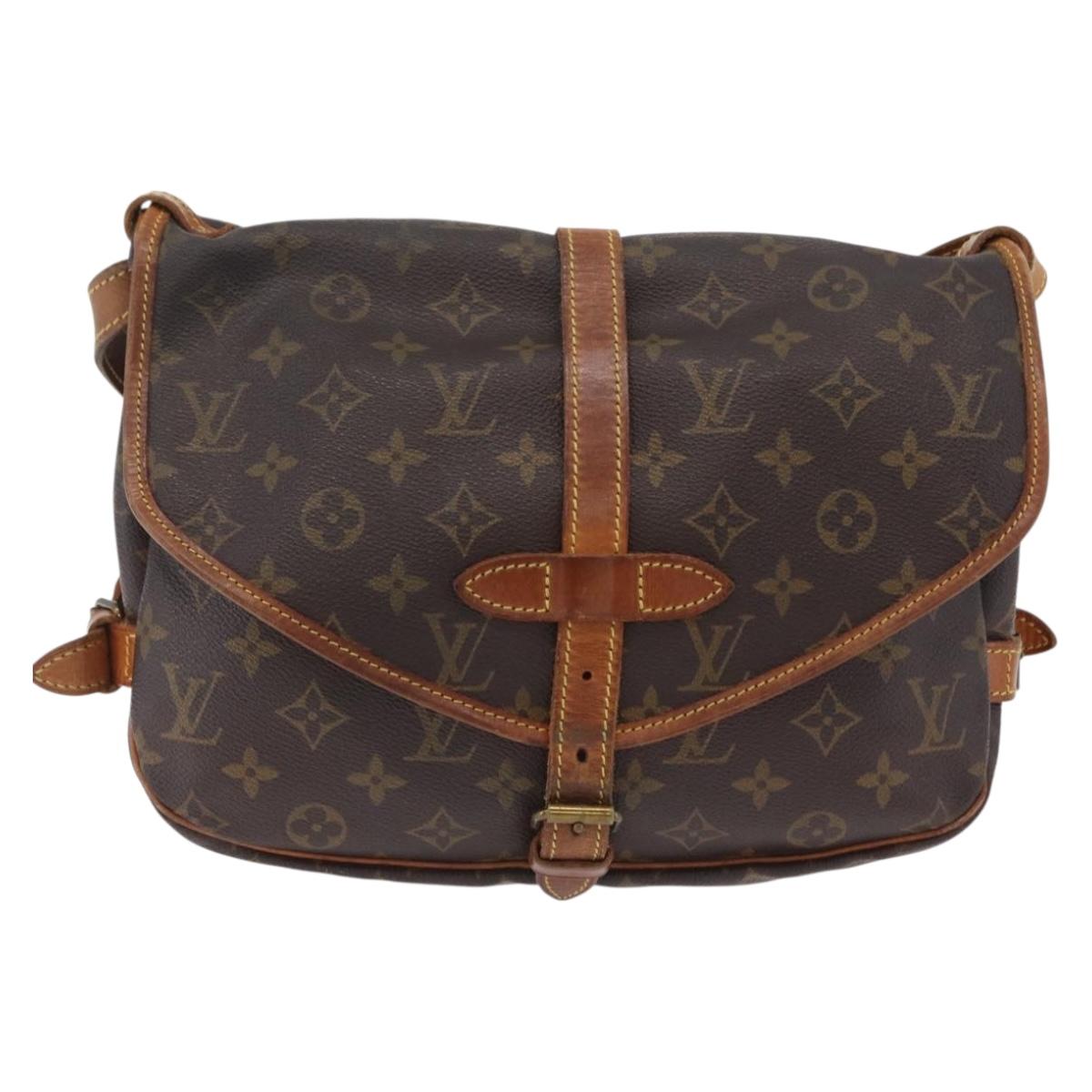 LOUIS VUITTON Monogram Saumur 30 Shoulder Bag M42256 LV Auth 205023