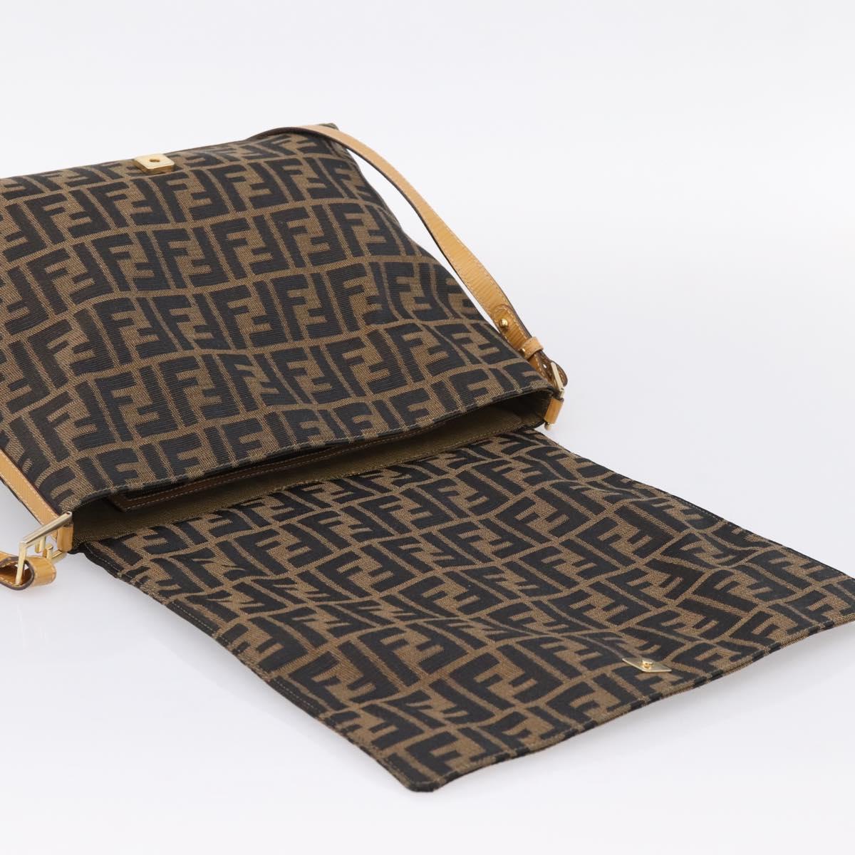 FENDI Zucca Canvas Shoulder Bag Brown Black Auth 205062