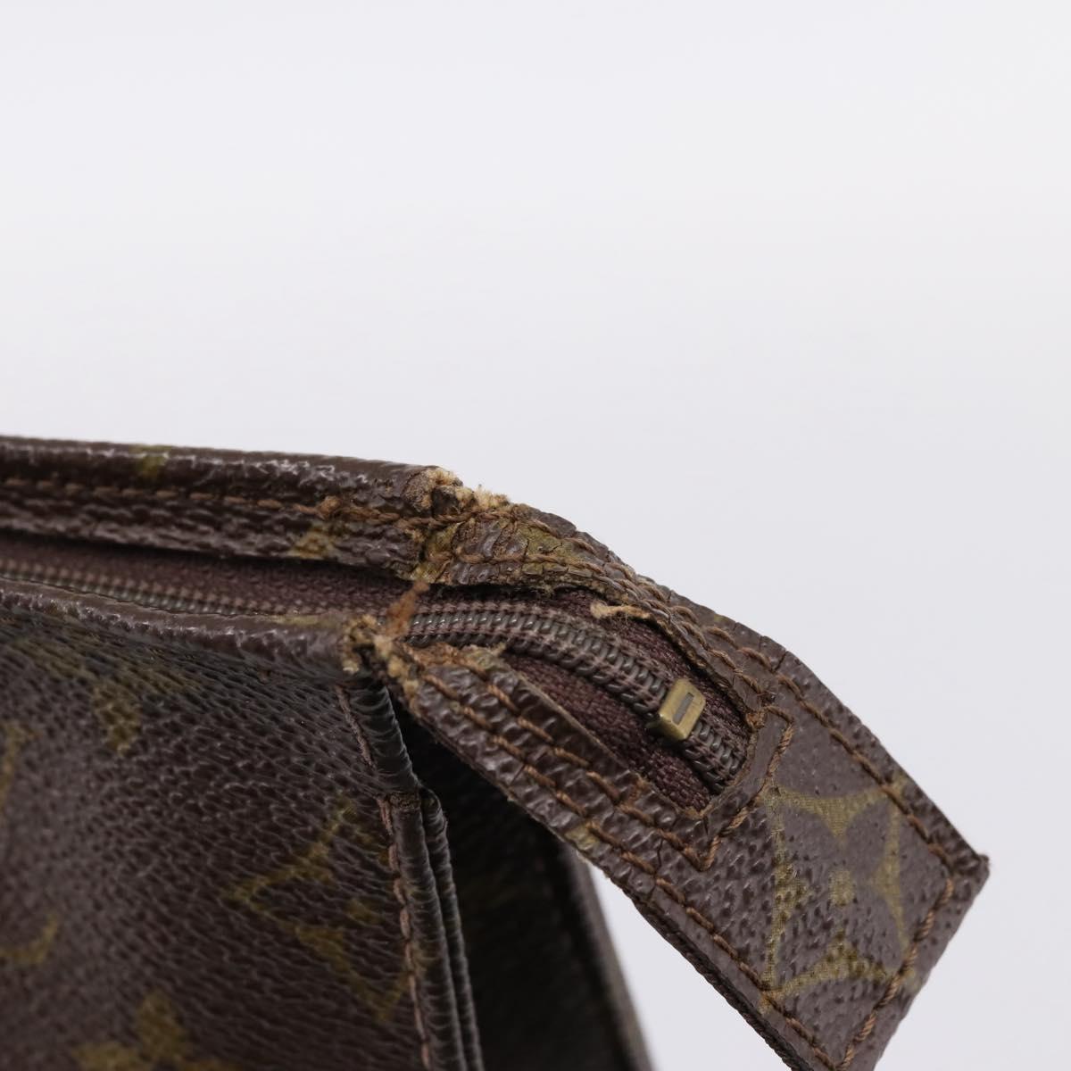 LOUIS VUITTON Monogram Poche Toilette 26 Pouch M47542 LV Auth 205185