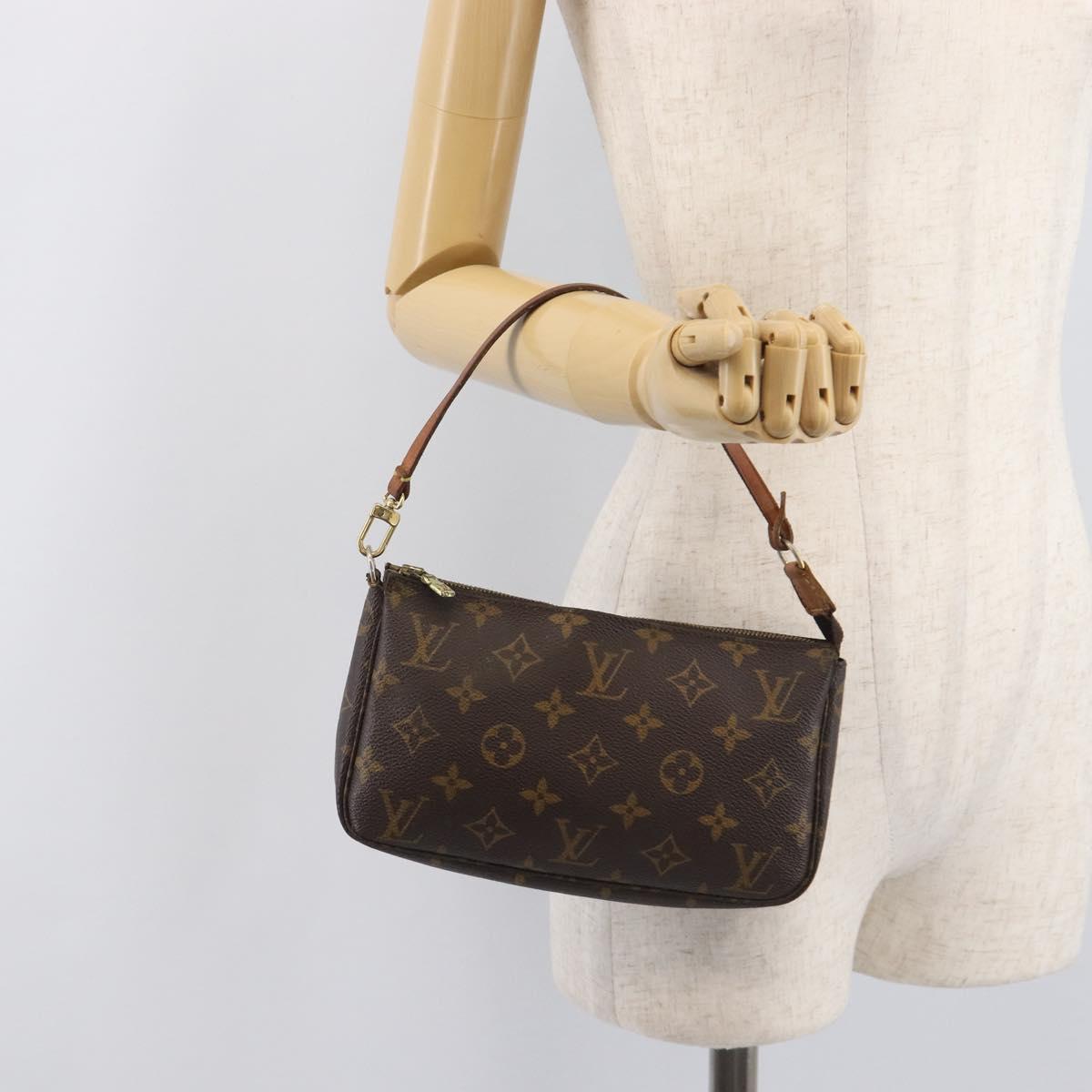 LOUIS VUITTON Monogram Pochette Accessoires Pouch M51980 LV Auth 205230