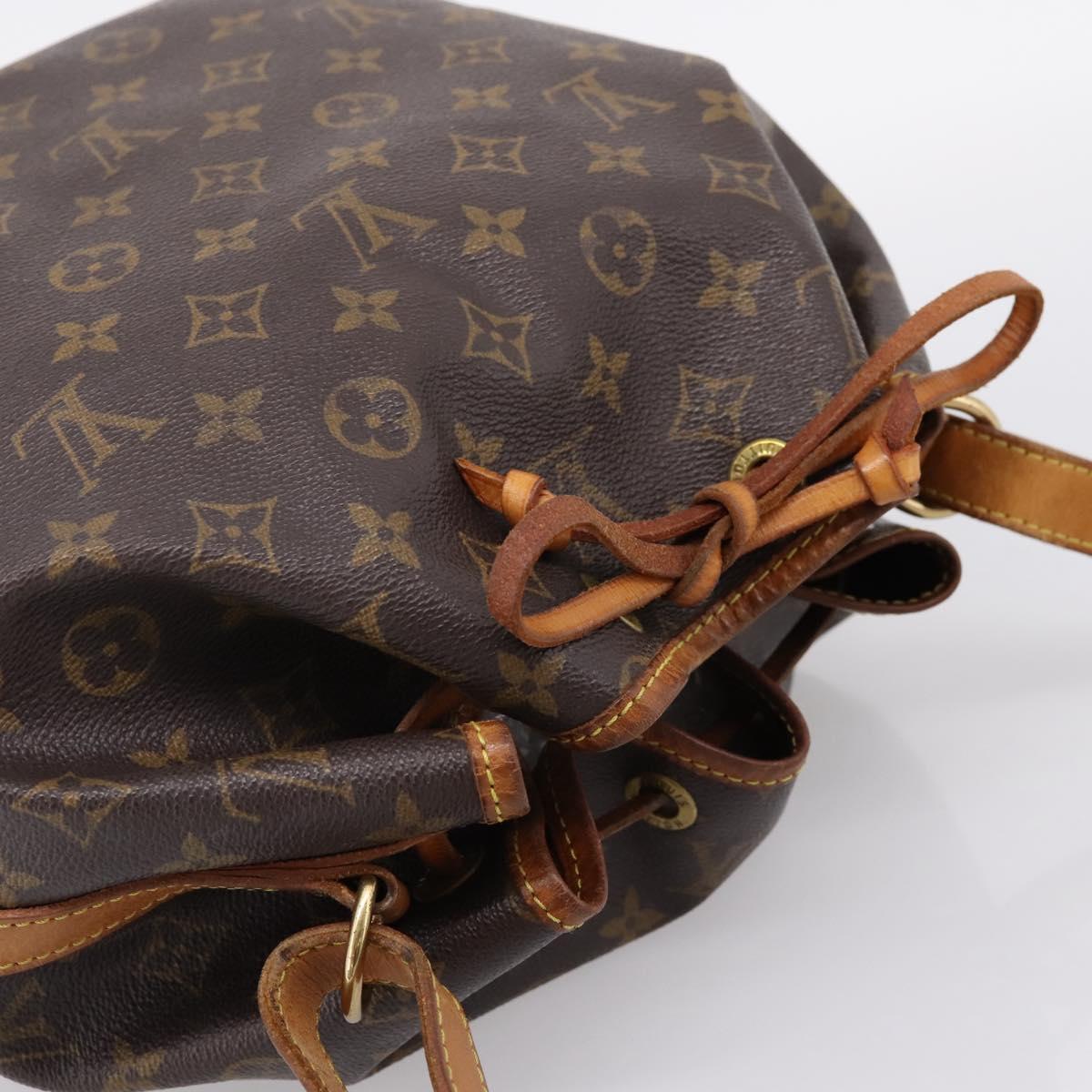 LOUIS VUITTON Monogram Petit Noe Shoulder Bag M42226 LV Auth 205277A