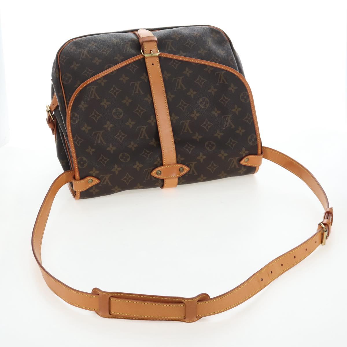 LOUIS VUITTON Monogram Saumur 35 Shoulder Bag M42254 LV Auth 205365V