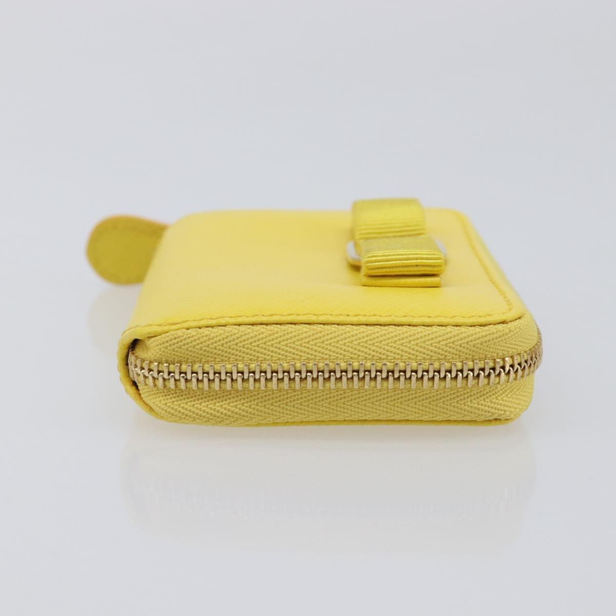 Salvatore Ferragamo Coin Purse Leather Yellow Gold Auth 205418A