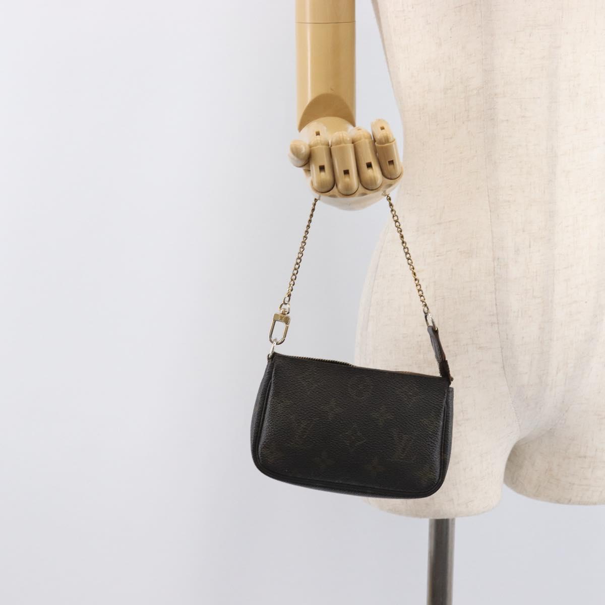 LOUIS VUITTON Monogram Mini Pochette Accessoires Pouch N41667 LV Auth 205526