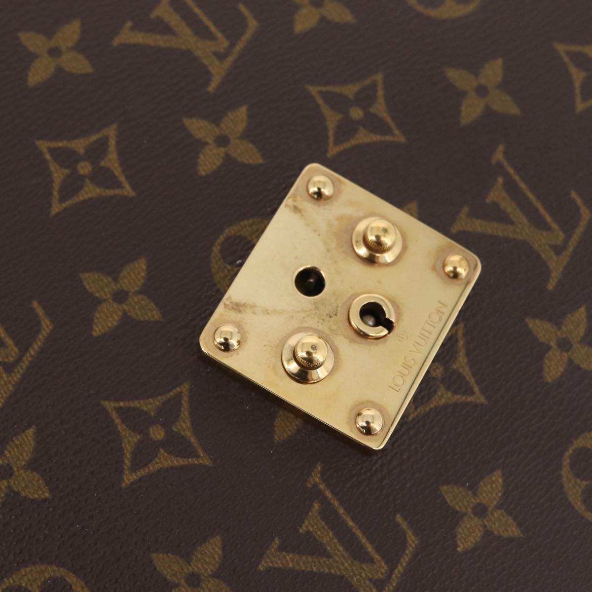 LOUIS VUITTON Monogram Porte Documents Bandouliere Bag M53338 LV Auth 205837A