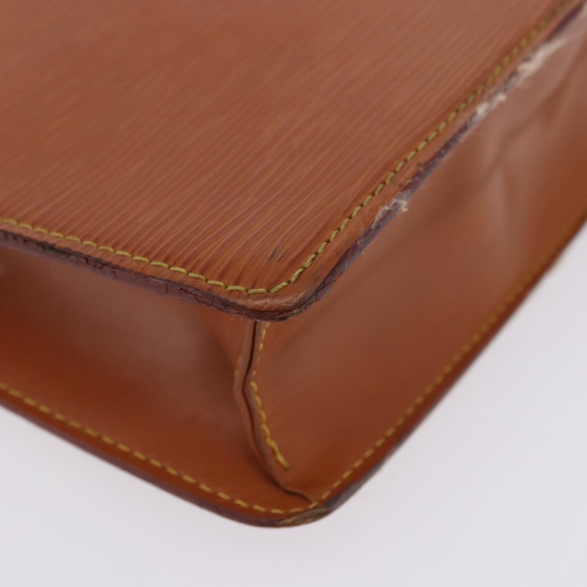 LOUIS VUITTON Epi Pochette Homme Clutch Bag Zipangu Gold M52528 LV Auth 205841