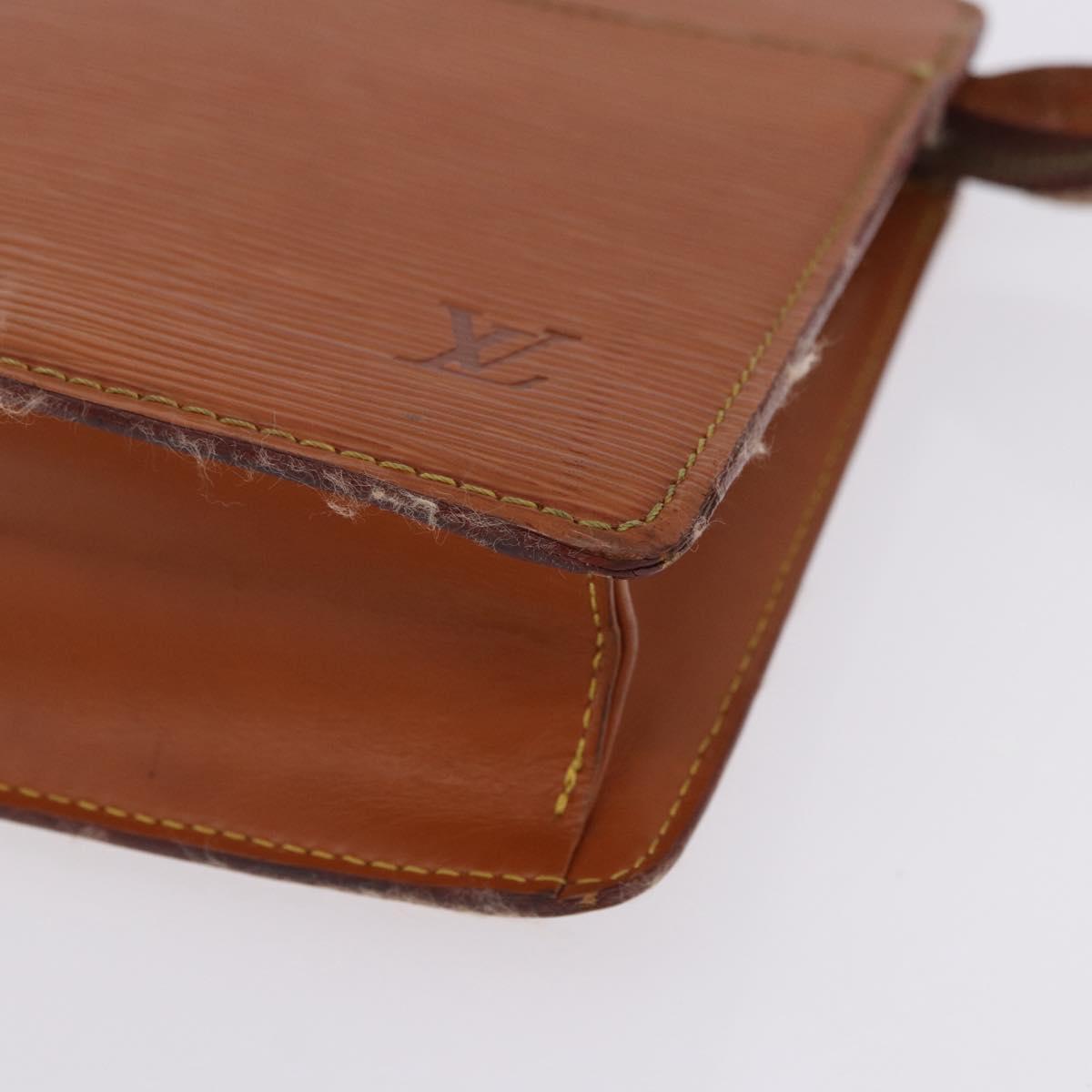 LOUIS VUITTON Epi Pochette Homme Clutch Bag Zipangu Gold M52528 LV Auth 205841