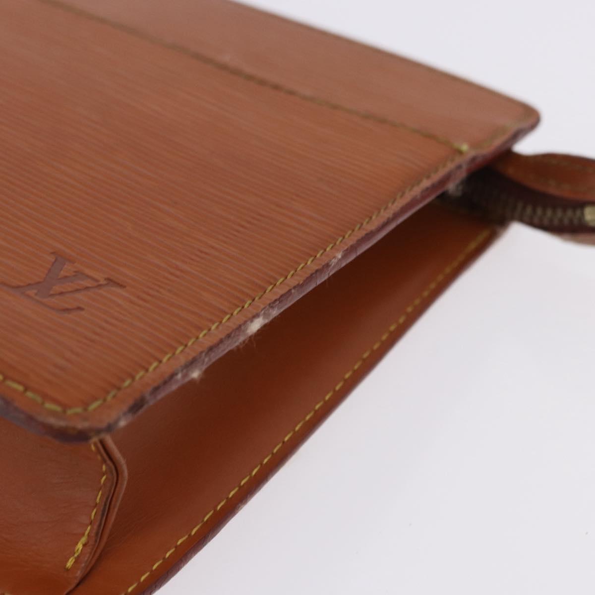 LOUIS VUITTON Epi Pochette Homme Clutch Bag Zipangu Gold M52528 LV Auth 205841