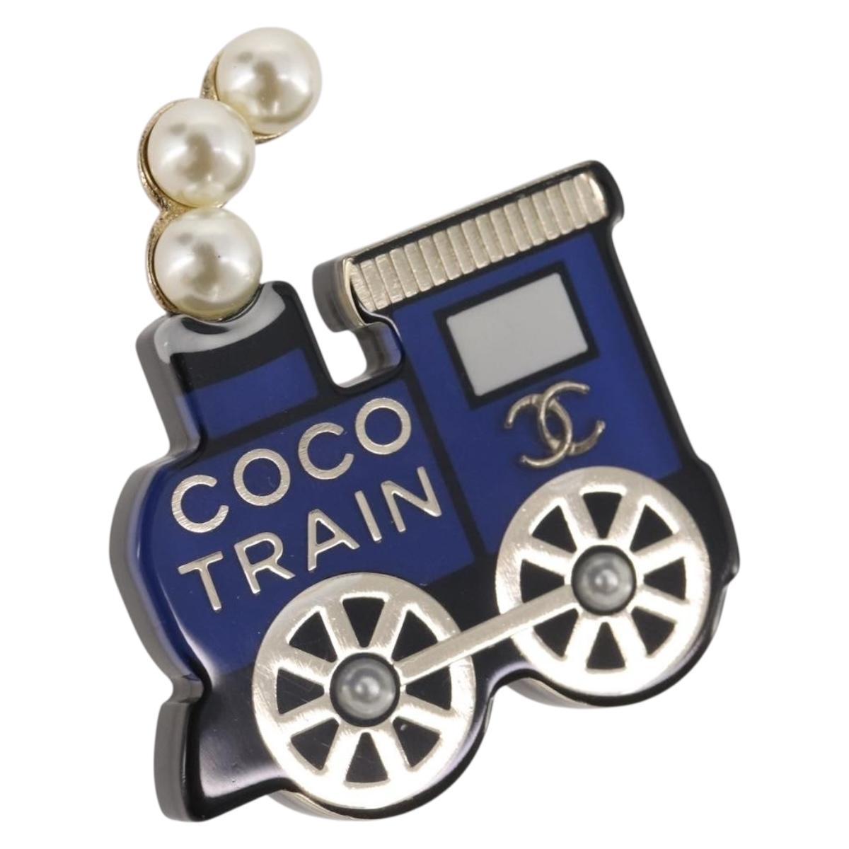 CHANEL Coco Train Brooch Metal Blue Gold Tone CC Auth 205865M