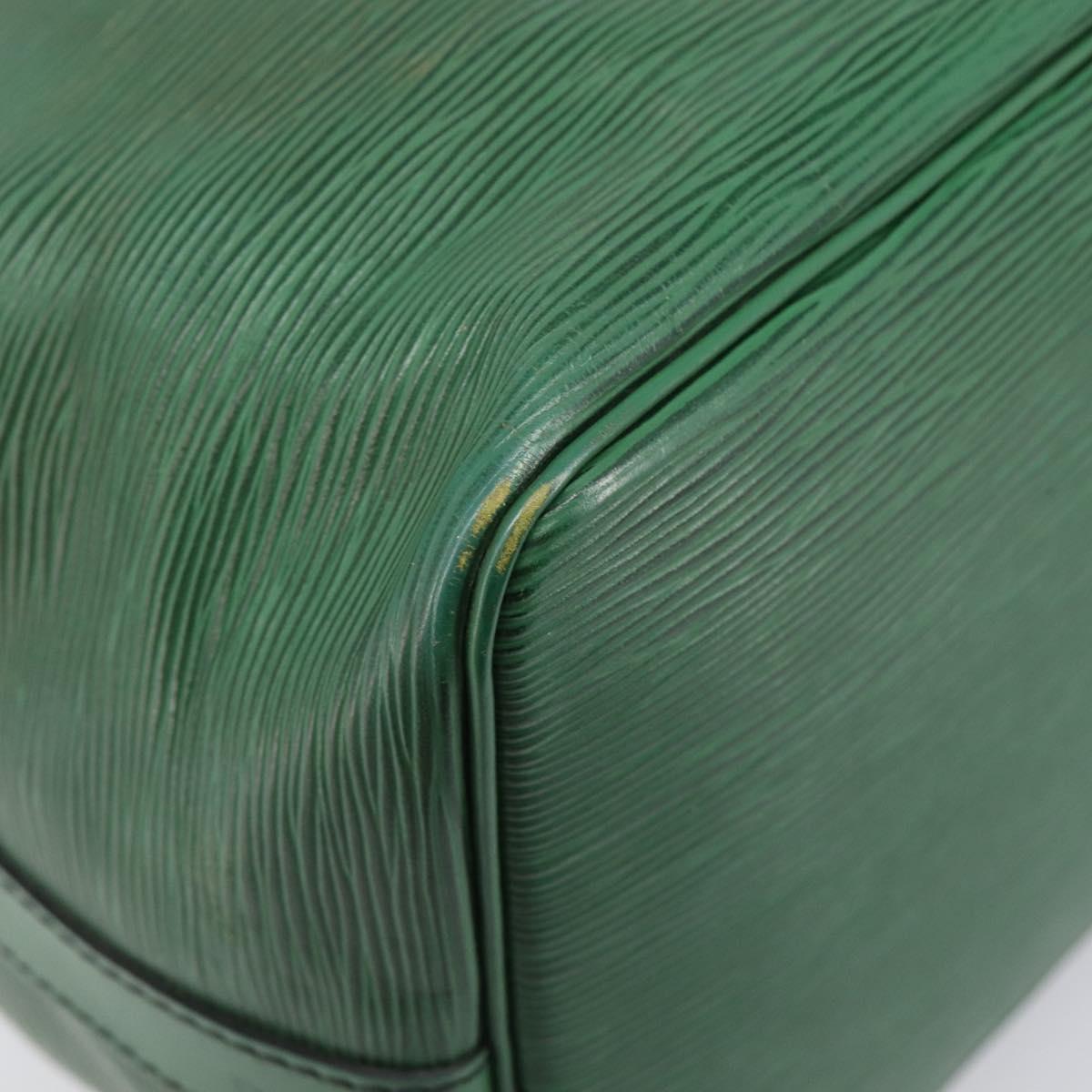 LOUIS VUITTON Epi Petit Noe Shoulder Bag Green M44104 LV Auth 205877