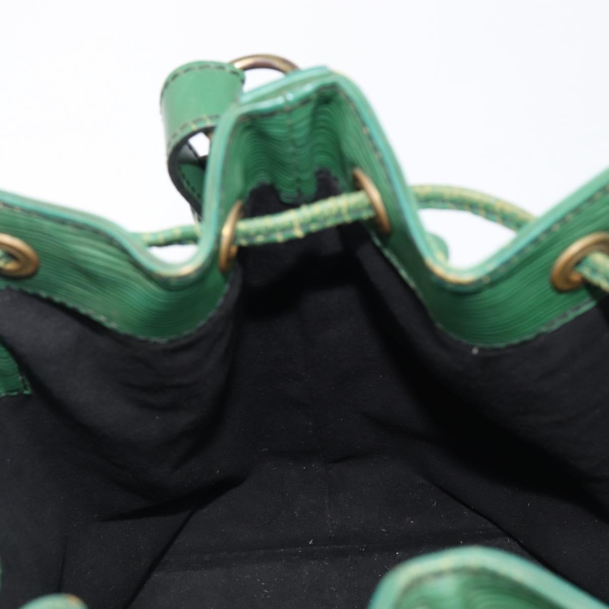 LOUIS VUITTON Epi Petit Noe Shoulder Bag Green M44104 LV Auth 205877