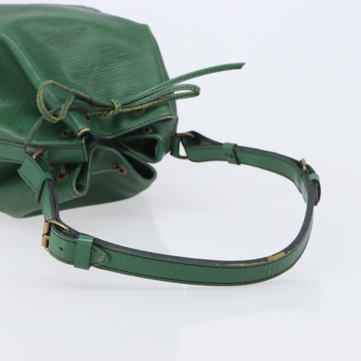 LOUIS VUITTON Epi Petit Noe Shoulder Bag Green M44104 LV Auth 205877