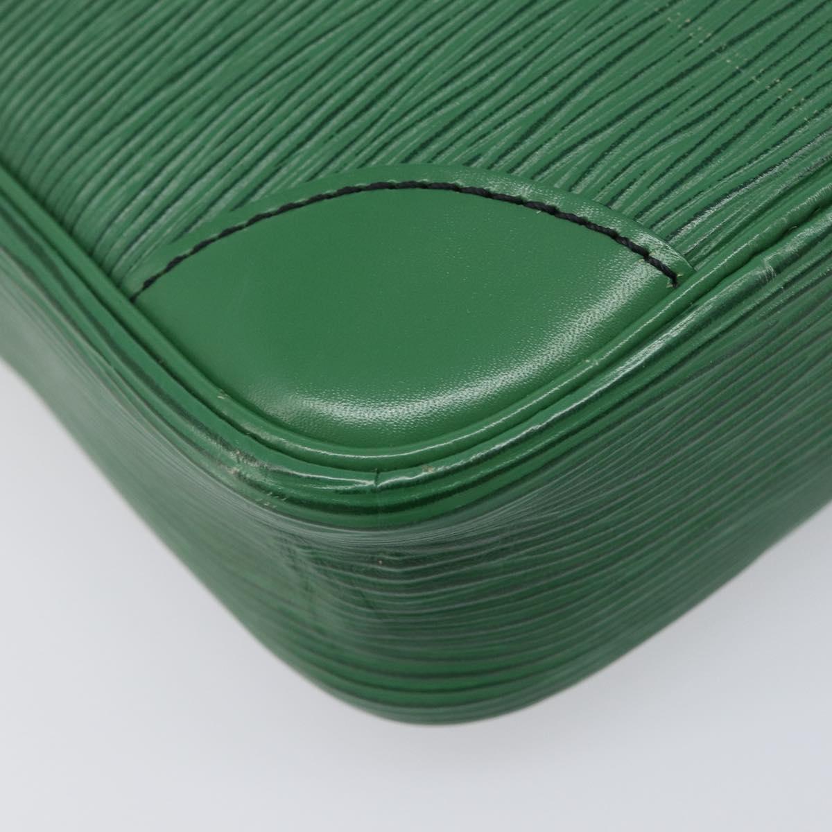 LOUIS VUITTON Epi Danube Shoulder Bag Green M45634 LV Auth 205909A