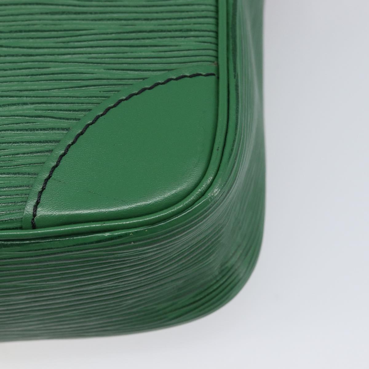 LOUIS VUITTON Epi Danube Shoulder Bag Green M45634 LV Auth 205909A