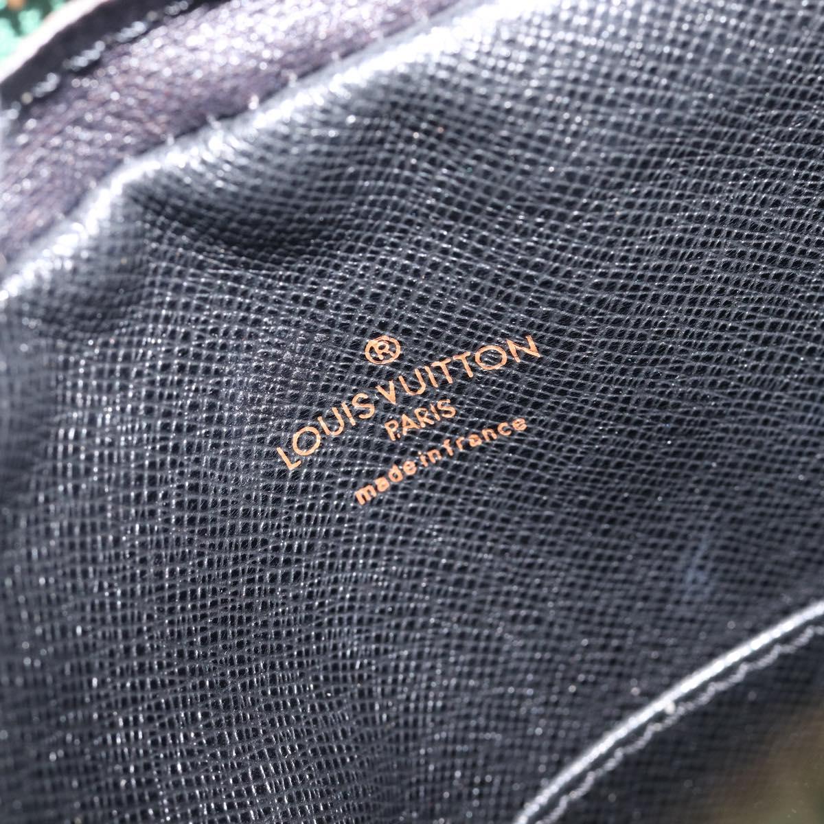 LOUIS VUITTON Epi Danube Shoulder Bag Green M45634 LV Auth 205909A