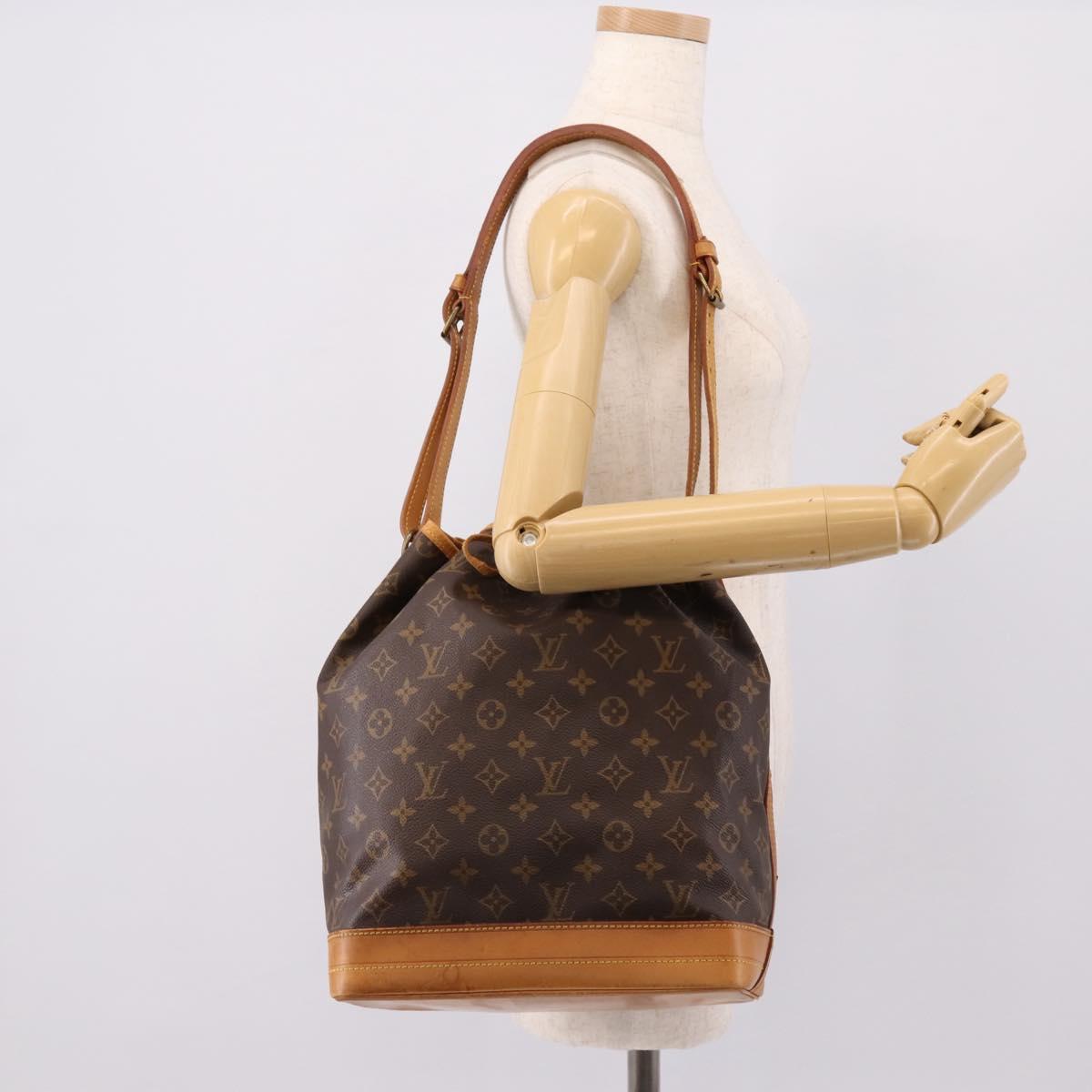 LOUIS VUITTON Monogram Noe Shoulder Bag M42224 LV Auth 205936