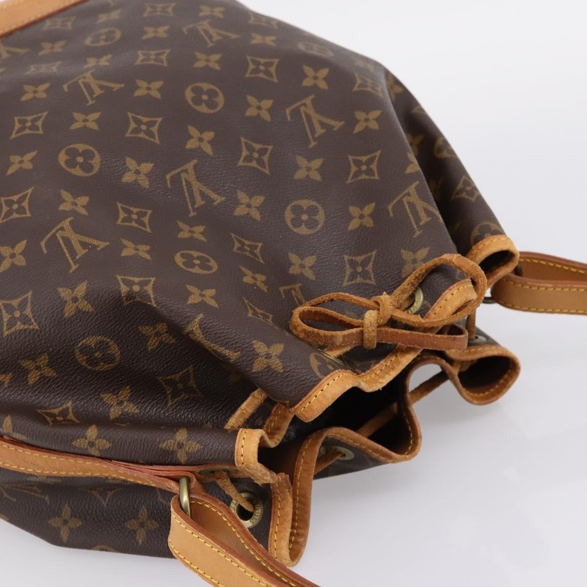 LOUIS VUITTON Monogram Noe Shoulder Bag M42224 LV Auth 205936
