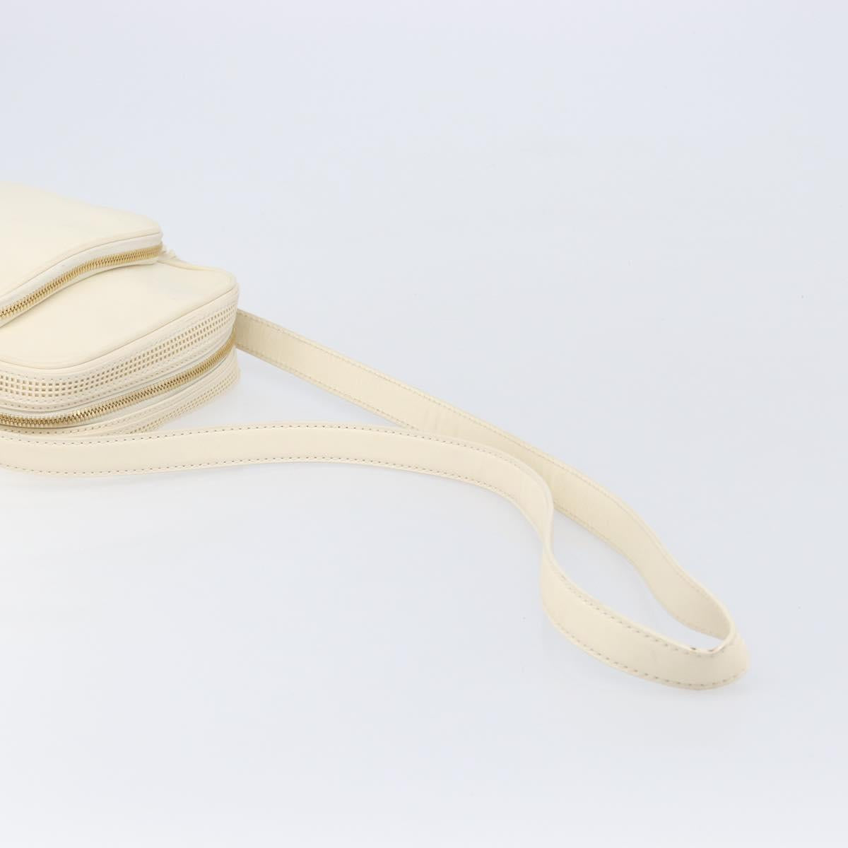 LOUIS VUITTON Cuir Bequia Trotteur MM Bag Leather White M95359 LV Auth 205951