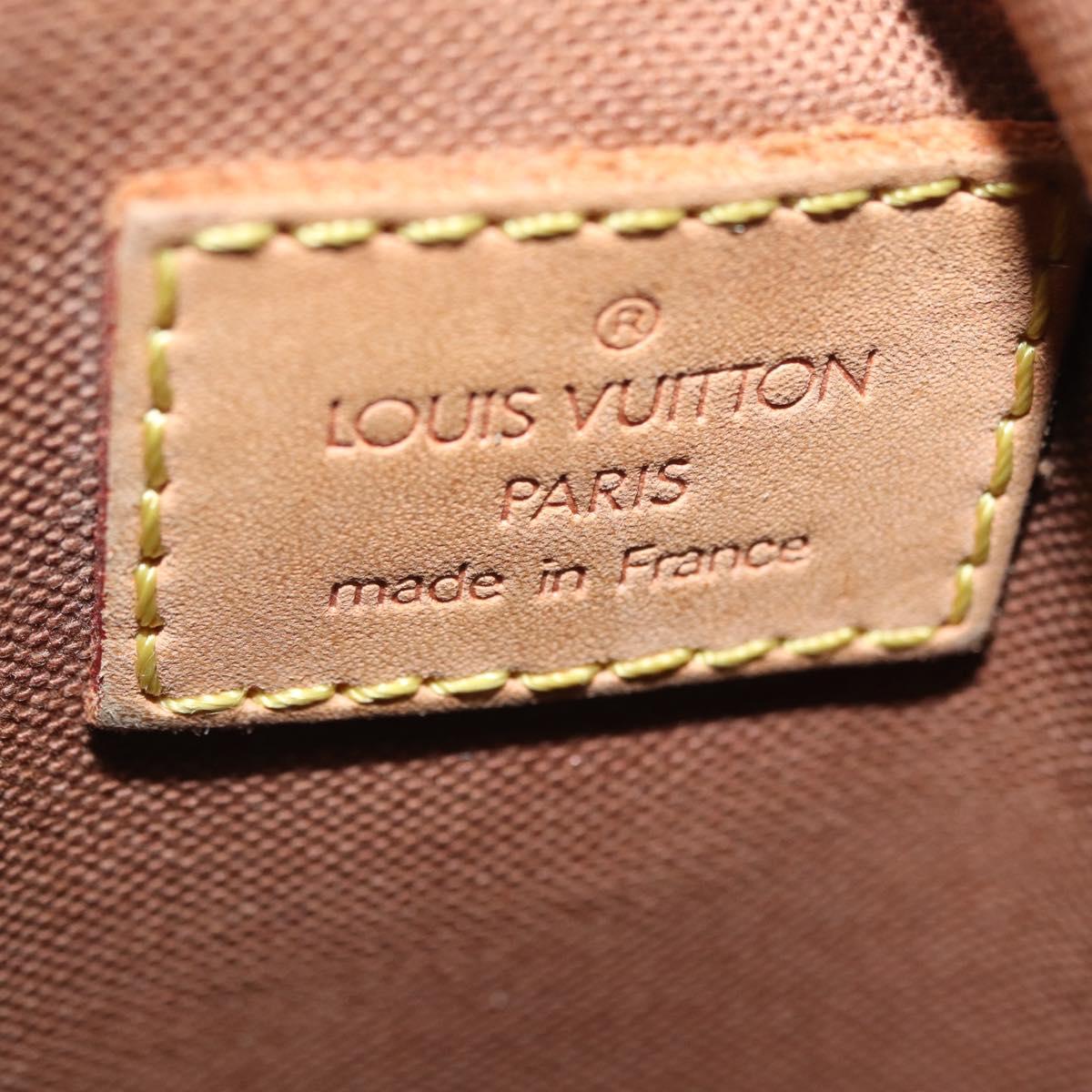 LOUIS VUITTON Monogram Pochette Bosphore Shoulder Bag M40044 LV Auth 206028