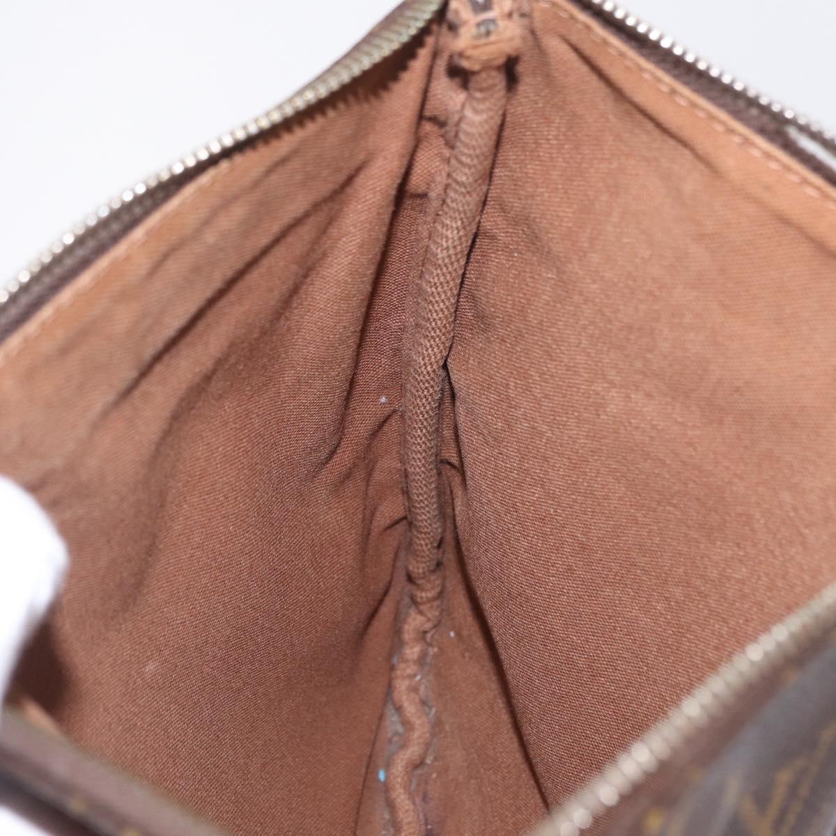 LOUIS VUITTON Monogram Pochette Bosphore Shoulder Bag M40044 LV Auth 206028