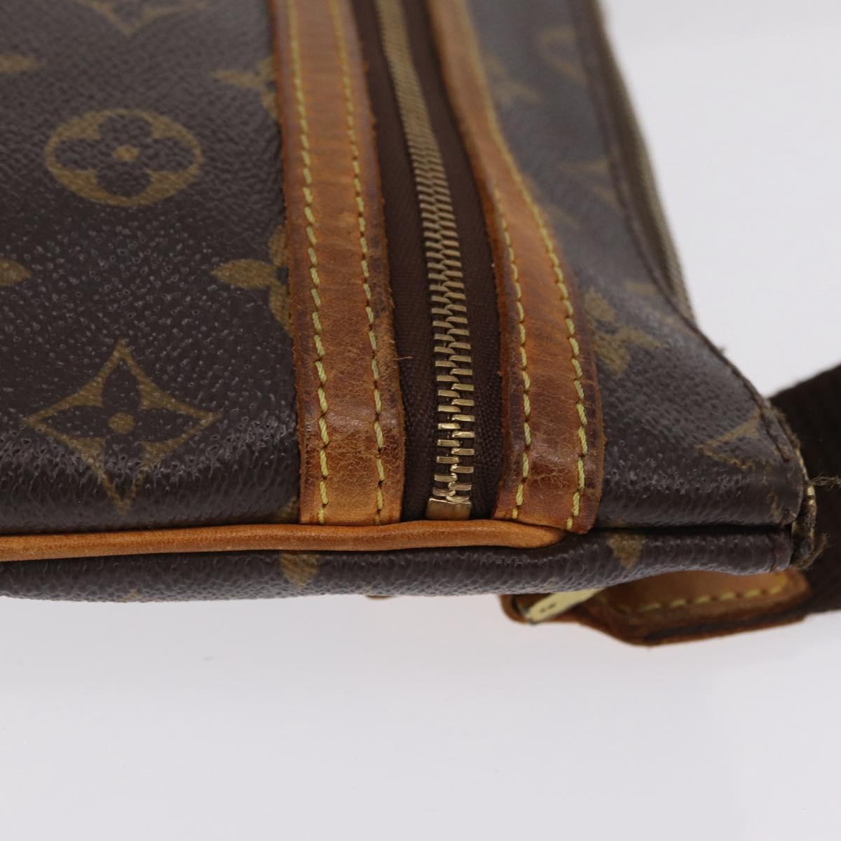 LOUIS VUITTON Monogram Pochette Bosphore Shoulder Bag M40044 LV Auth 206028