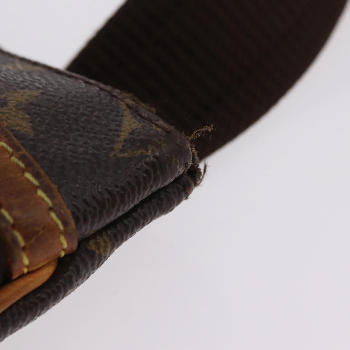 LOUIS VUITTON Monogram Pochette Bosphore Shoulder Bag M40044 LV Auth 206028