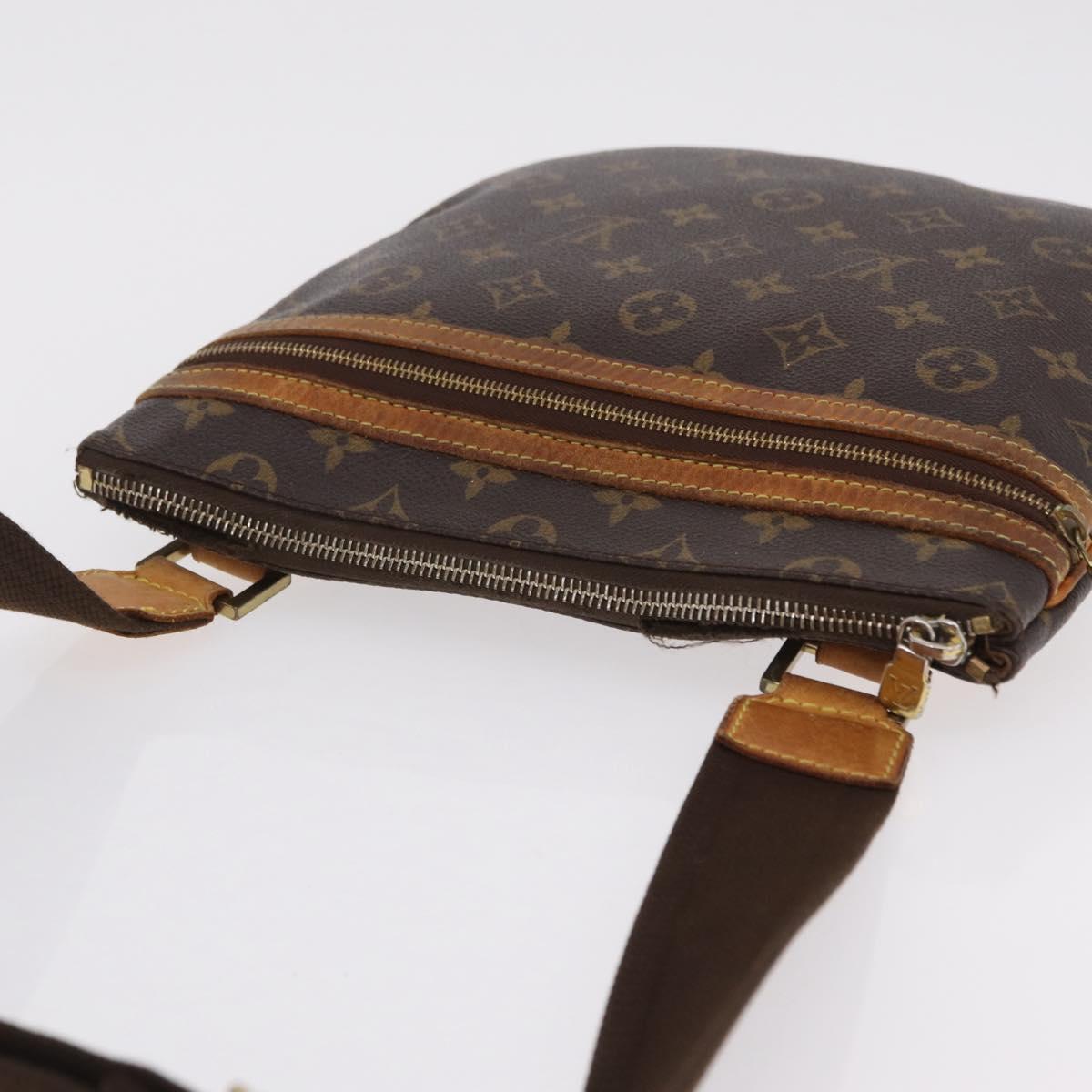 LOUIS VUITTON Monogram Pochette Bosphore Shoulder Bag M40044 LV Auth 206028