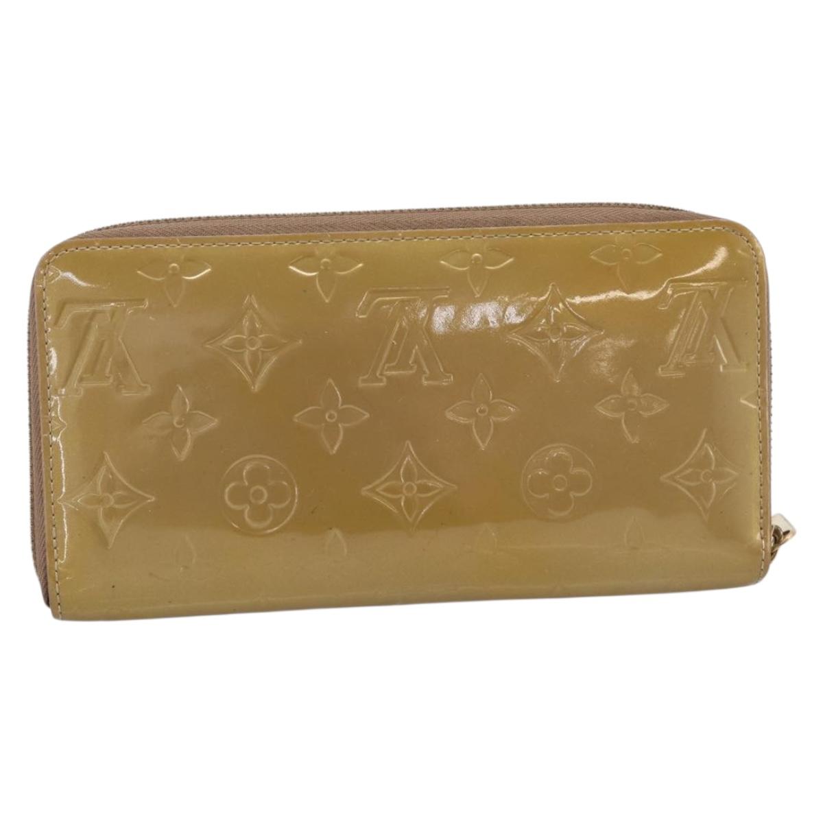 LOUIS VUITTON Vernis Zippy Wallet Wallet Beige Poodle M91761 LV Auth 206068