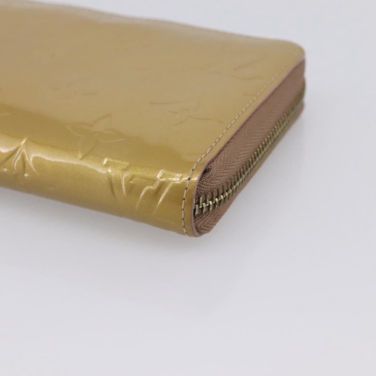 LOUIS VUITTON Vernis Zippy Wallet Wallet Beige Poodle M91761 LV Auth 206068