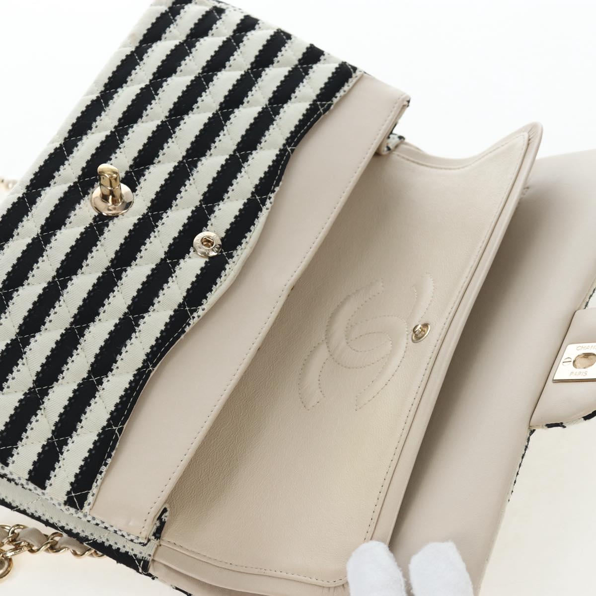 CHANEL Matelasse 25 Chain Shoulder Bag Canvas White Gold CC Auth 206278SM