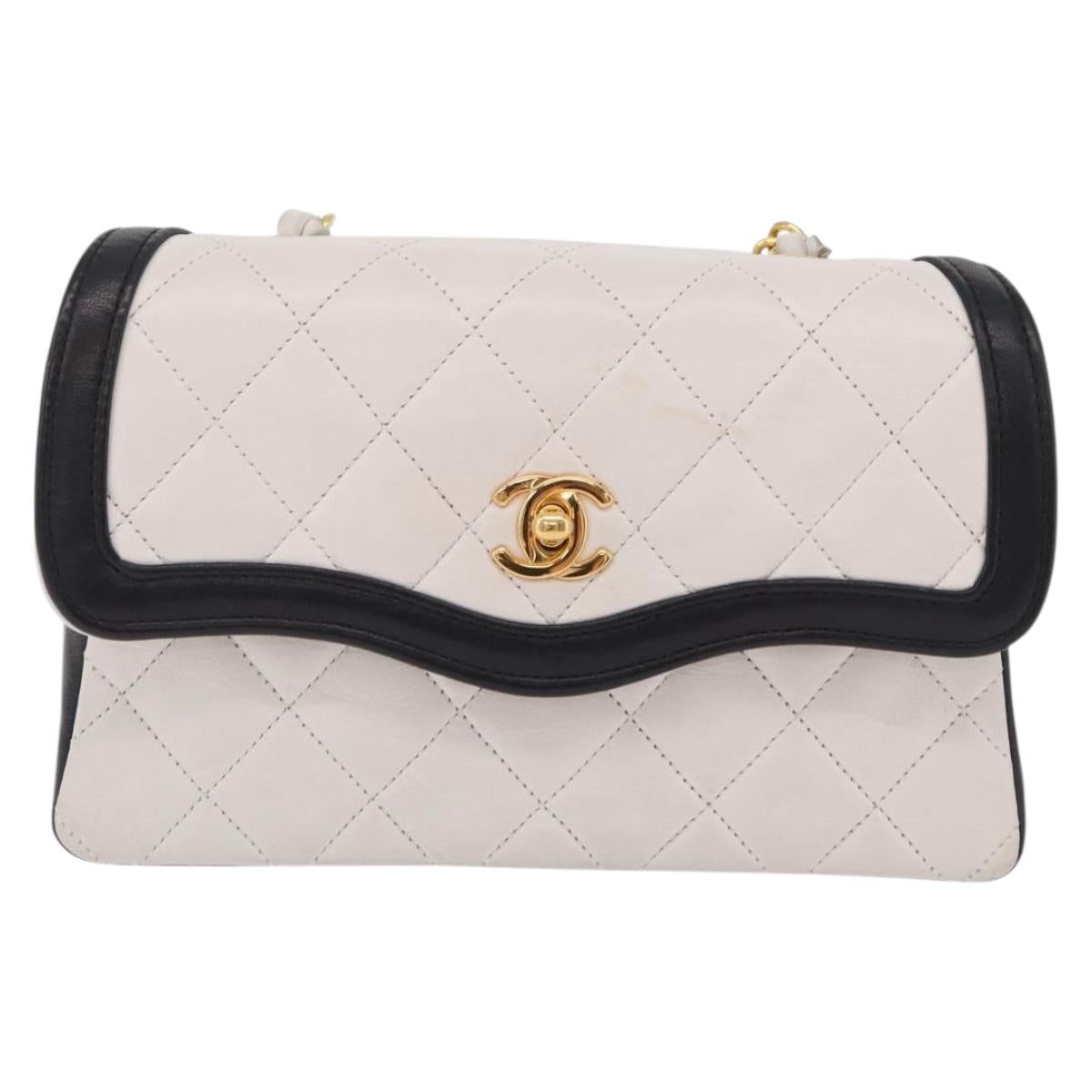 CHANEL Matelasse Chain Shoulder Bag Lamb Skin Gold White CC Auth 206300SAV