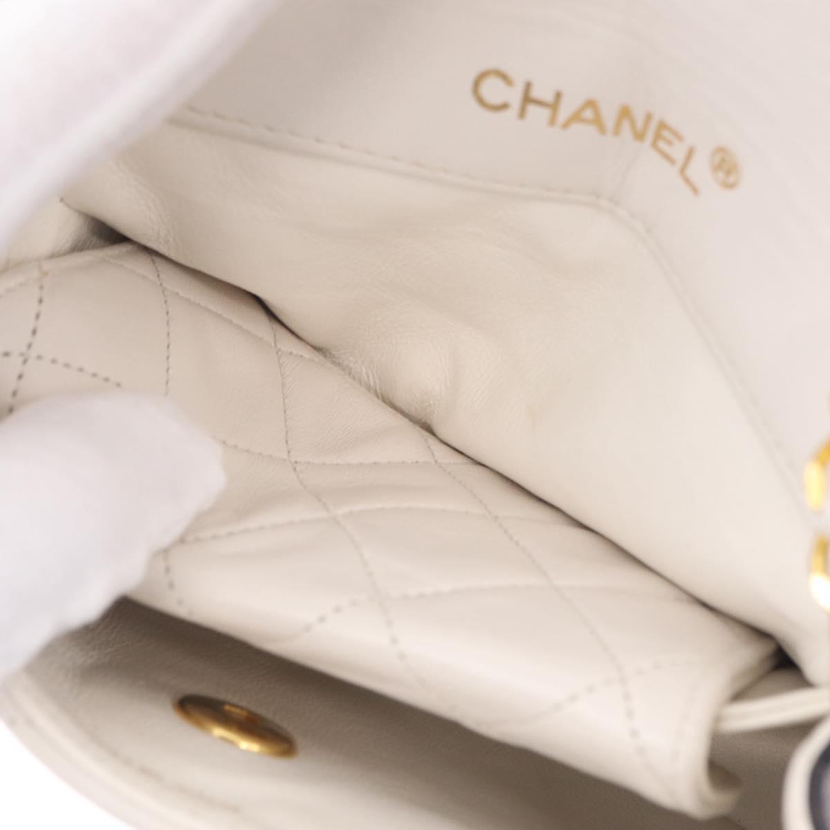 CHANEL Matelasse Chain Shoulder Bag Lamb Skin Gold White CC Auth 206300SAV