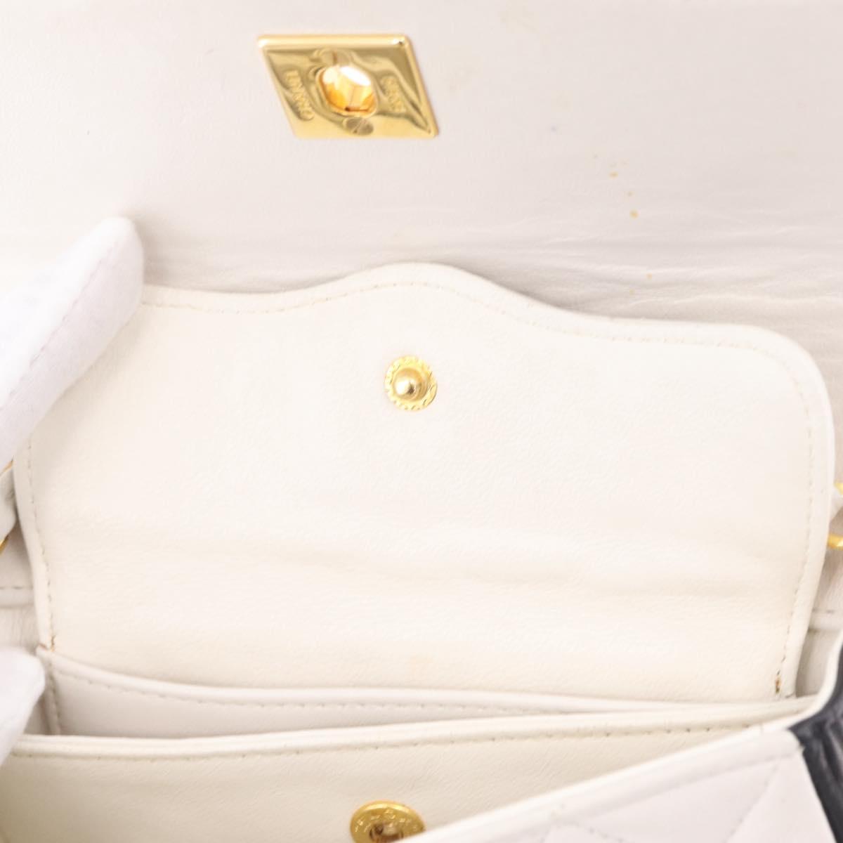 CHANEL Matelasse Chain Shoulder Bag Lamb Skin Gold White CC Auth 206300SAV