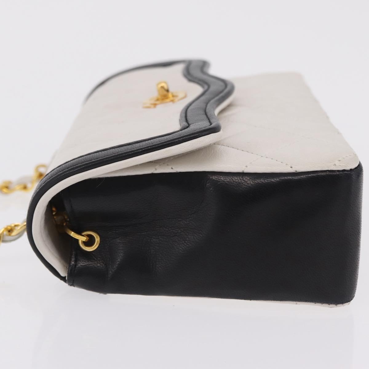 CHANEL Matelasse Chain Shoulder Bag Lamb Skin Gold White CC Auth 206300SAV