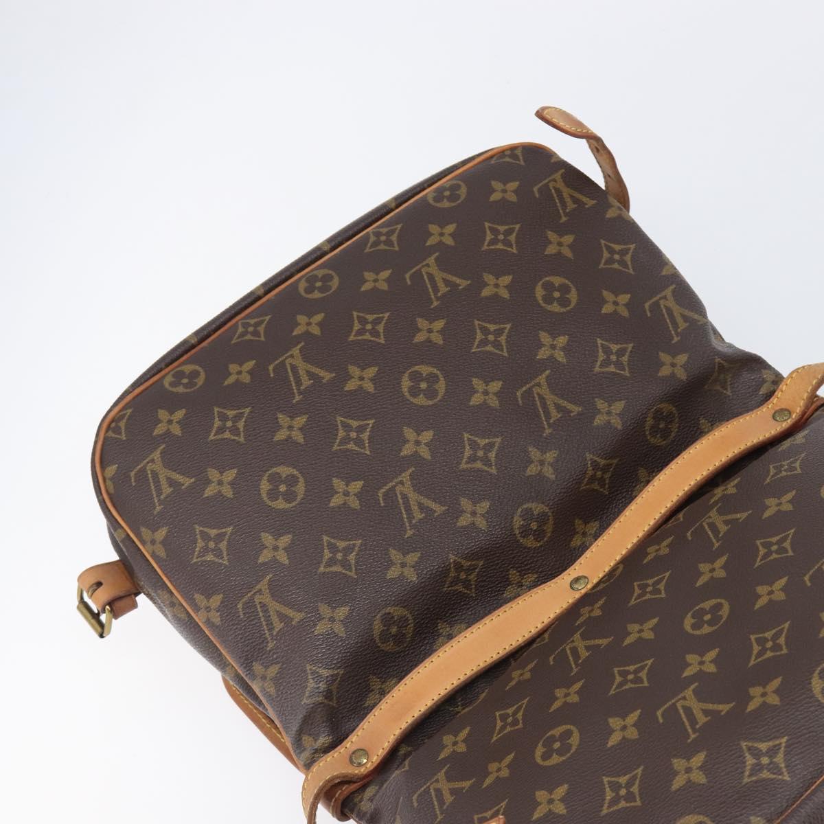 LOUIS VUITTON Monogram Saumur 30 Shoulder Bag M42256 LV Auth 206486