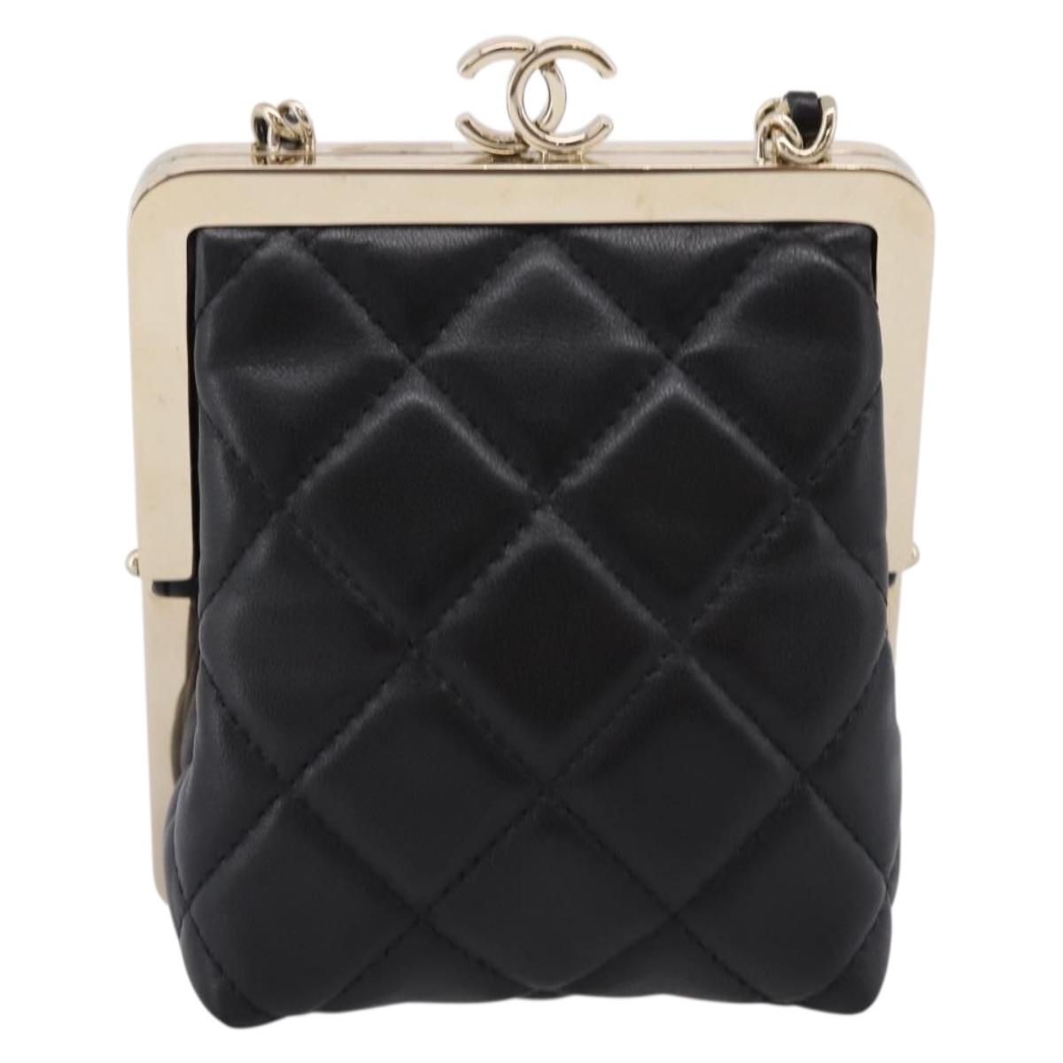 CHANEL Chain Pouch Lamb Skin Black Gold Tone CC Auth 206662SAV