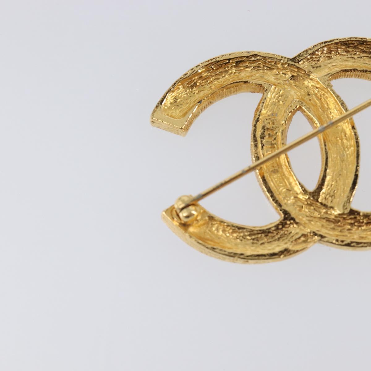CHANEL Brooch Metal Gold CC Auth 206674V