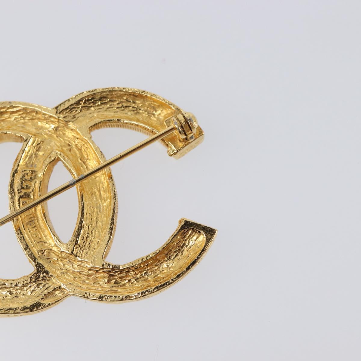 CHANEL Brooch Metal Gold CC Auth 206674V