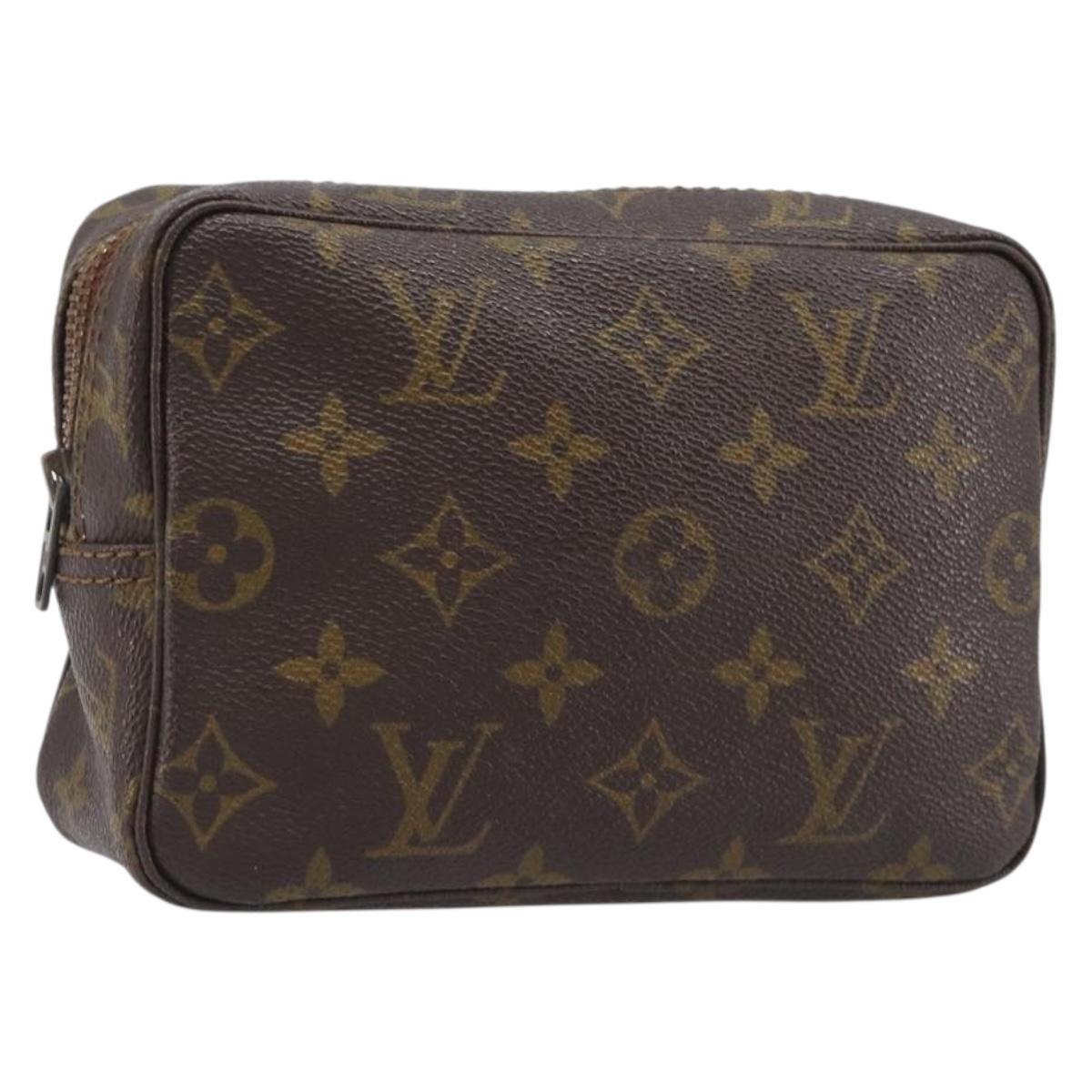 LOUIS VUITTON Monogram Trousse Toilette 18 Pouch M47526 LV Auth 206684