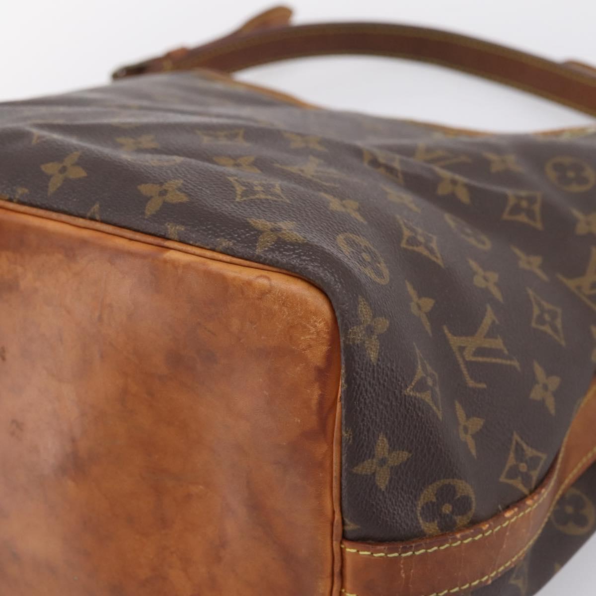 LOUIS VUITTON Monogram Petit Noe Shoulder Bag M42226 LV Auth 206692