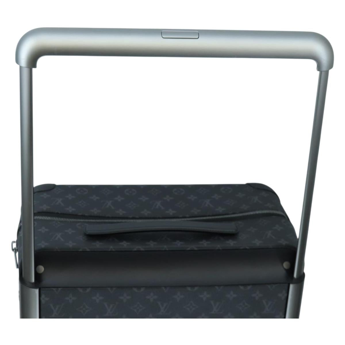 LOUIS VUITTON Monogram Eclipse Horizon 70 Suitcase M13772 LV Auth 206702SAM