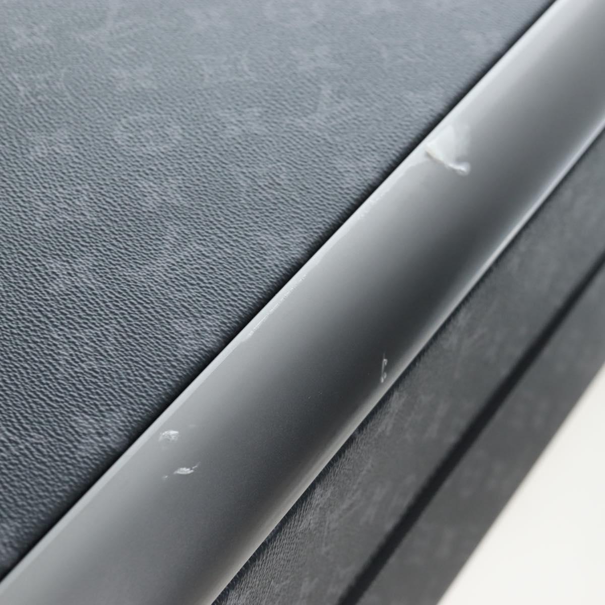 LOUIS VUITTON Monogram Eclipse Horizon 70 Suitcase M13772 LV Auth 206702SAM